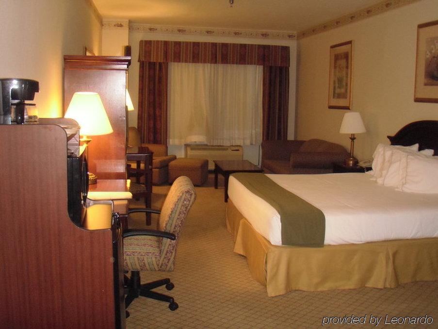 Baymont By Wyndham Montgomery South Rom bilde