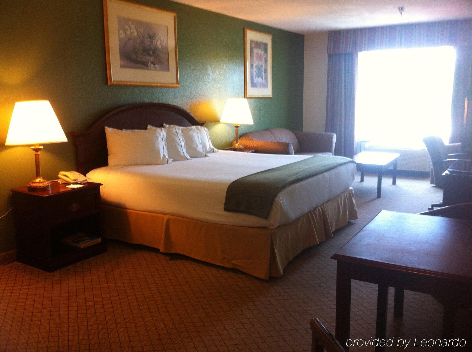 Baymont By Wyndham Montgomery South Rom bilde